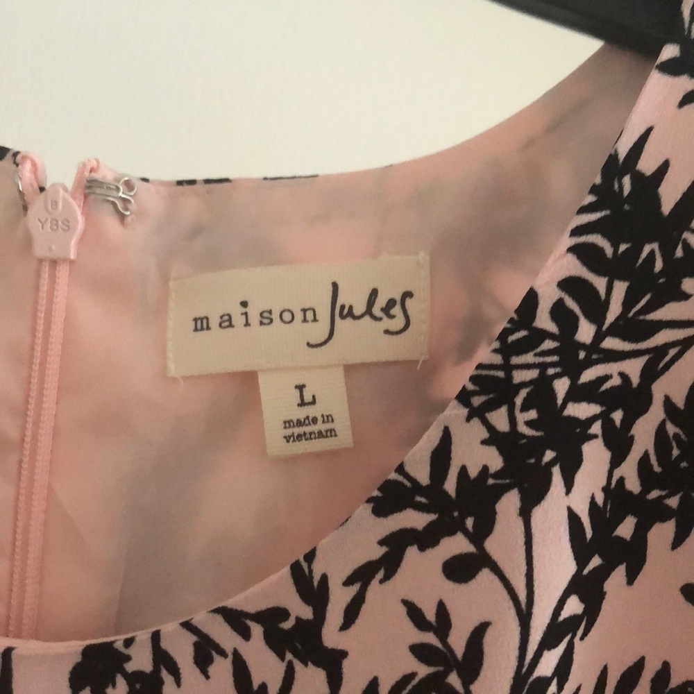 Dress - Picture 2 of 5